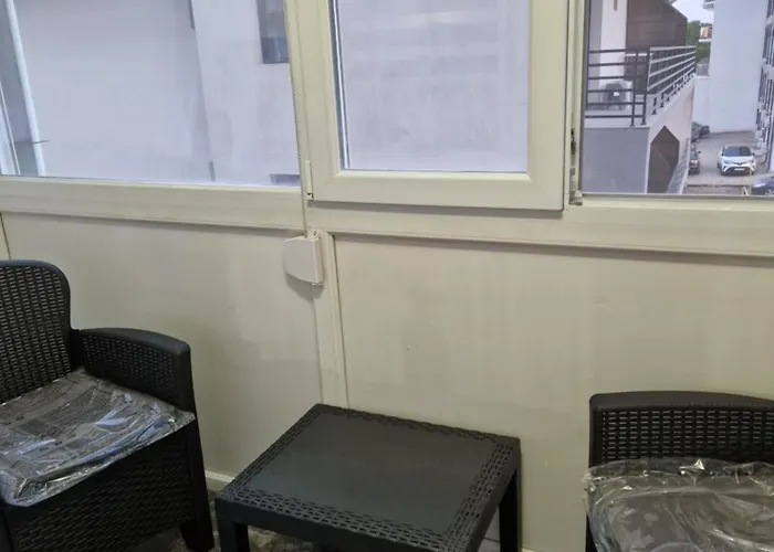 דירה Eva אפורי נורד